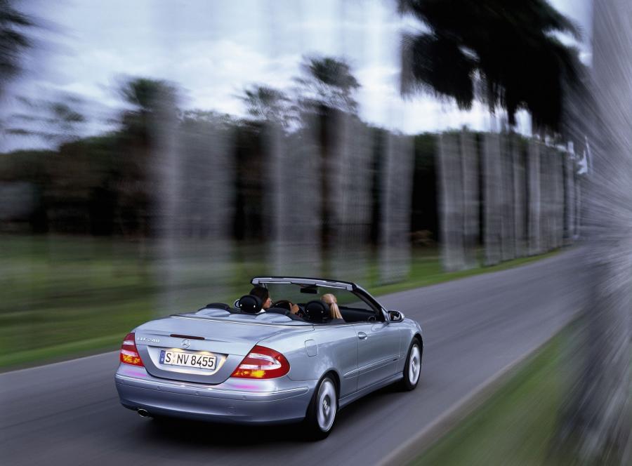  Mercedes-Benz CLK-Class Cabriolet 2004 года  (фото 149 из 164)